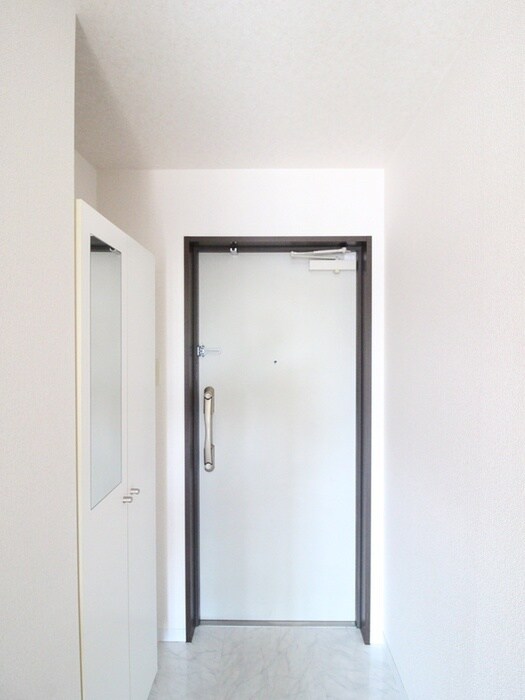 物件内観写真22　(玄関)