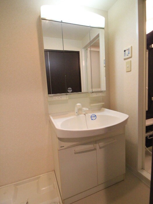 物件内観写真10　(洗面)