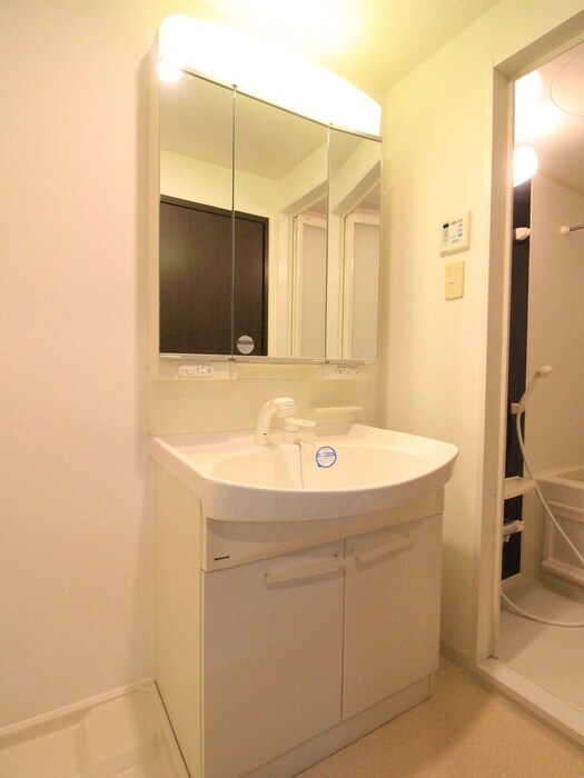 物件内観写真10　(洗面)