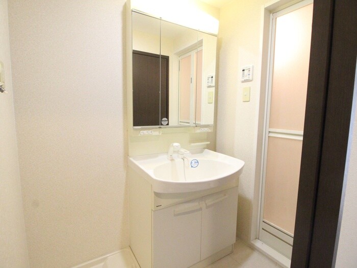 物件内観写真10　(洗面)