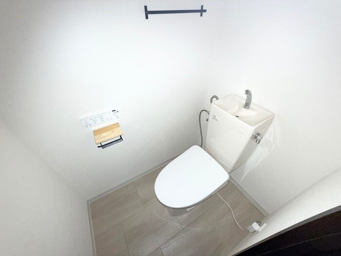 物件内観写真11　(トイレ)