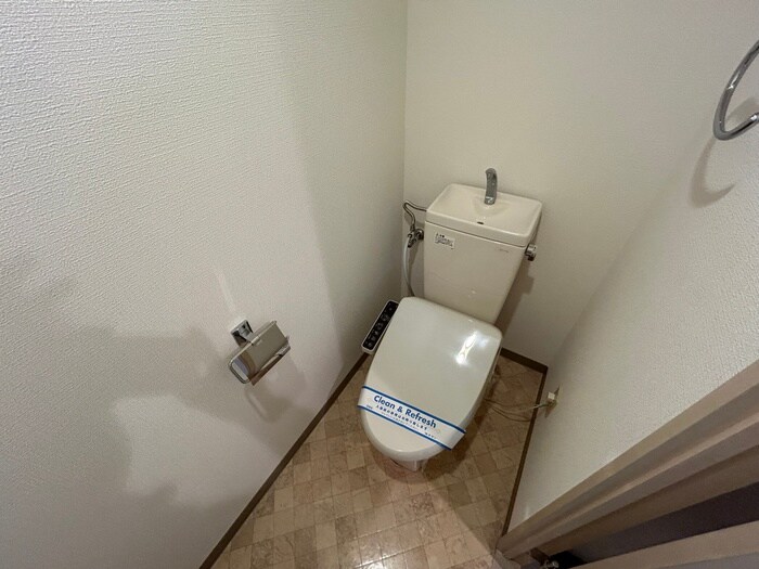 物件内観写真11　(トイレ)