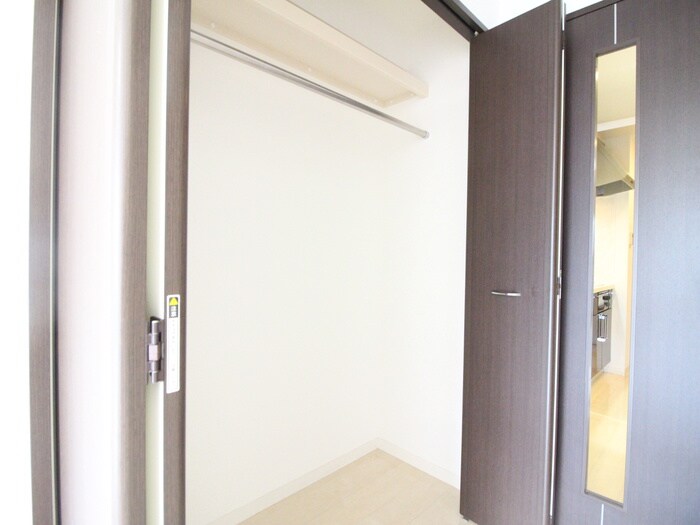 物件内観写真12　(収納)