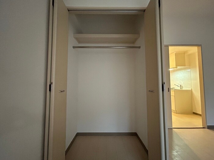 物件内観写真12　(収納)