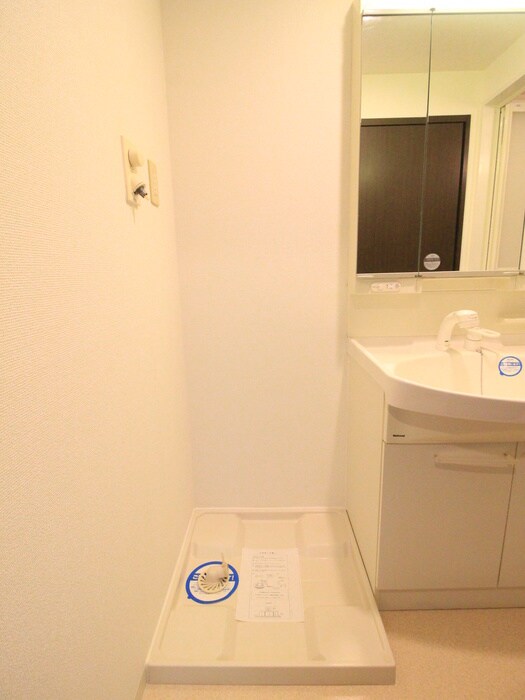 物件内観写真19　(洗濯機置場)