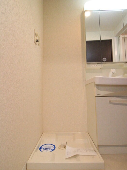 物件内観写真20　(洗濯機置場)