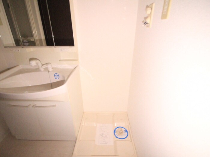 物件内観写真20　(洗濯機置場)