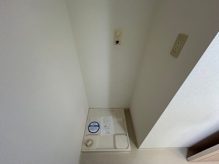 物件内観写真20　(洗濯機置場)