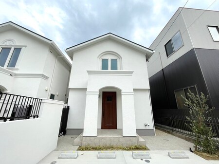 グラシアベルⅡ棟外観写真