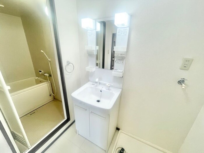 物件内観写真11　(洗面)