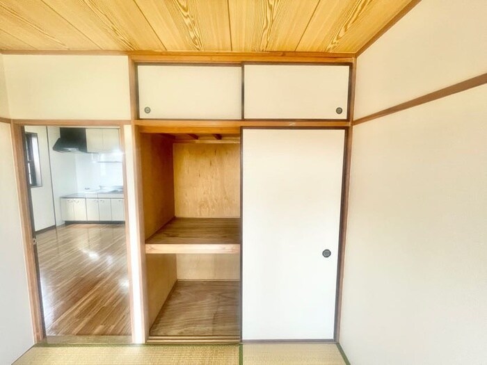 物件内観写真12　(収納)