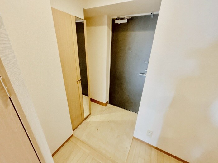 物件内観写真22　(玄関)