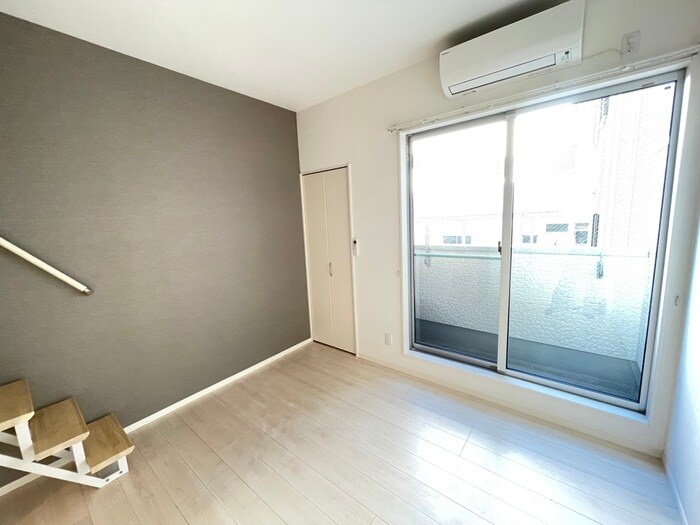 物件内観写真8　(居室)