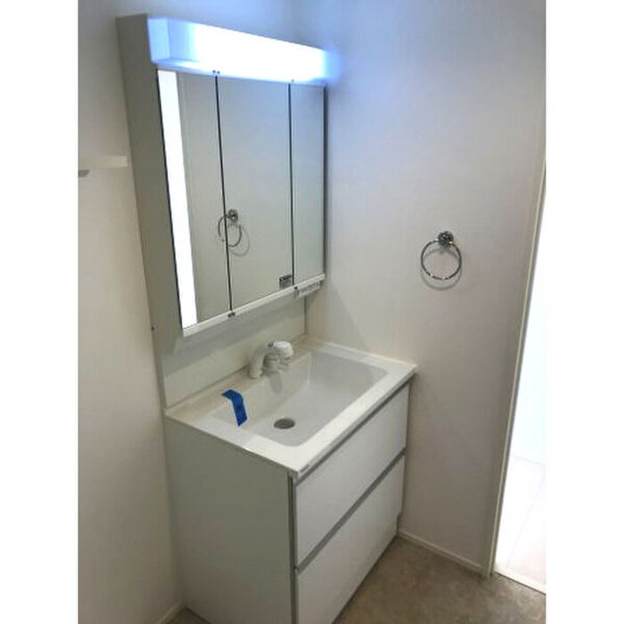 物件内観写真6　(洗面)