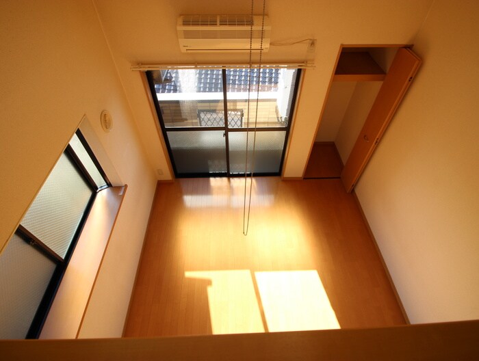 物件内観写真9　(居室)