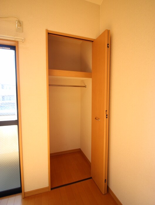 物件内観写真13　(収納)