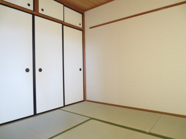 物件内観写真10　(居室)