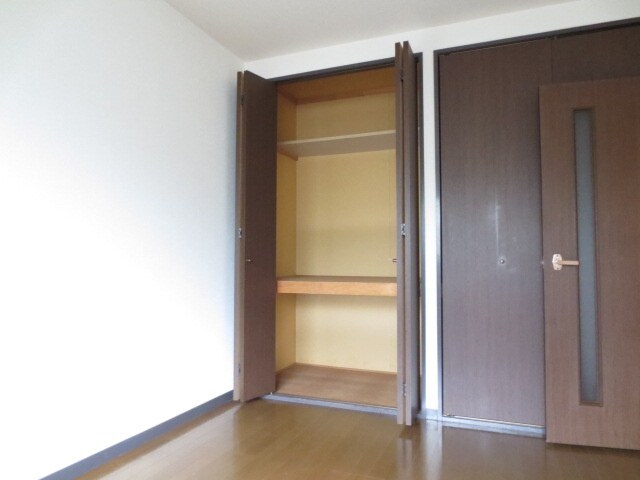 物件内観写真14　(収納)