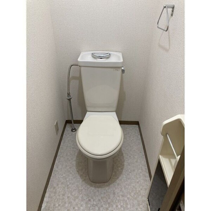 物件内観写真6　(トイレ)