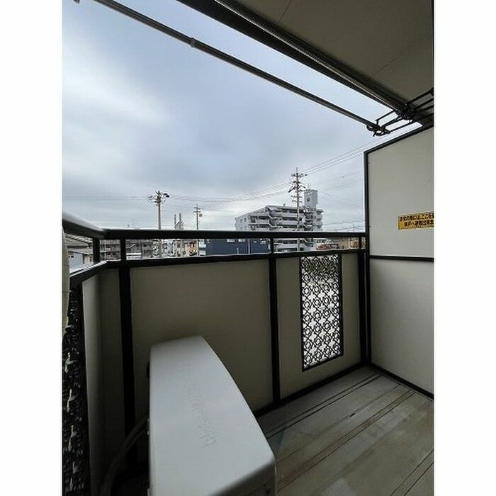 物件内観写真11　(ベランダ・バルコニー)