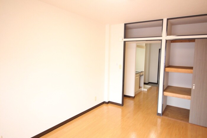 物件内観写真15　(居室)