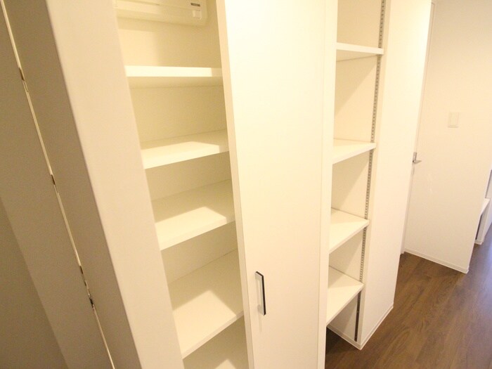 物件内観写真10　(靴箱)