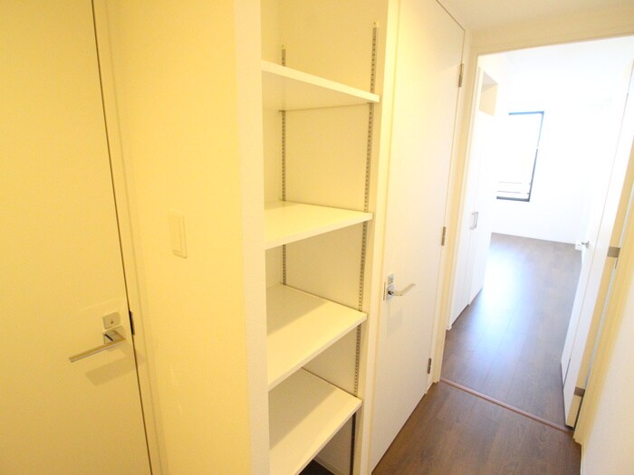 物件内観写真21　(収納)