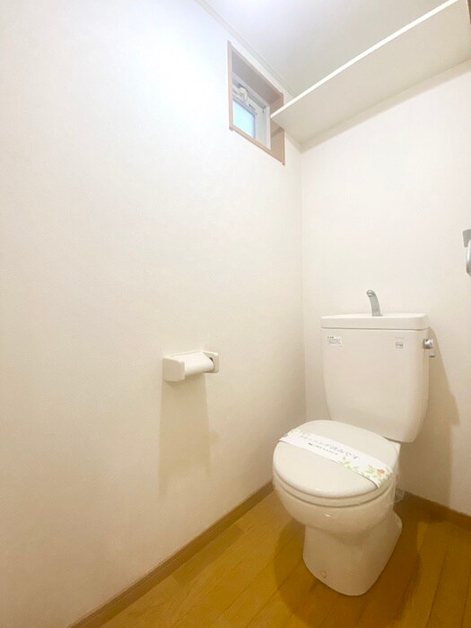 物件内観写真12　(トイレ)