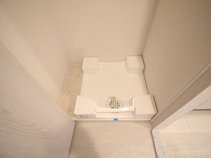 物件内観写真12　(洗濯機置場)