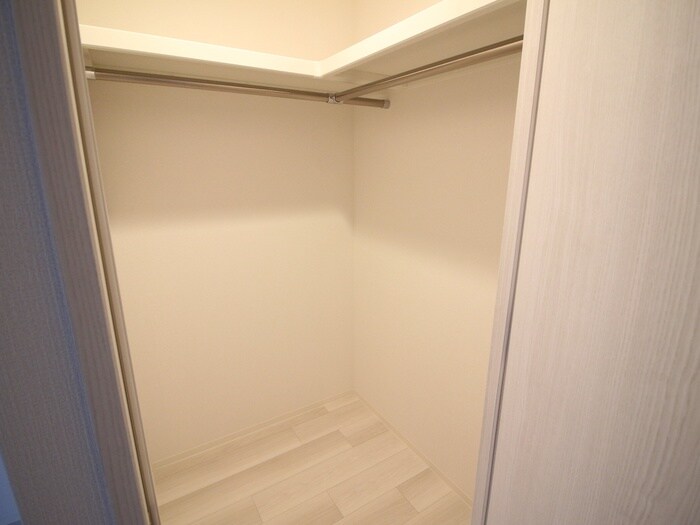 物件内観写真13　(収納)