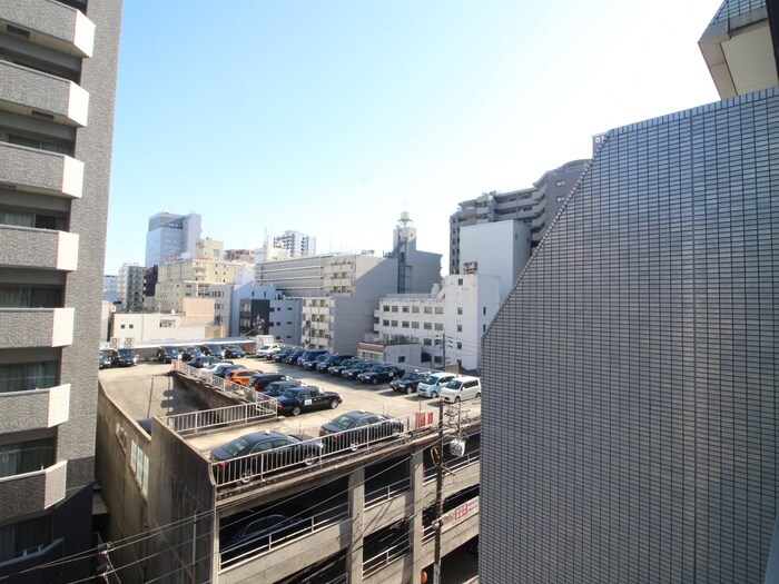 物件内観写真16　(室内からの展望)