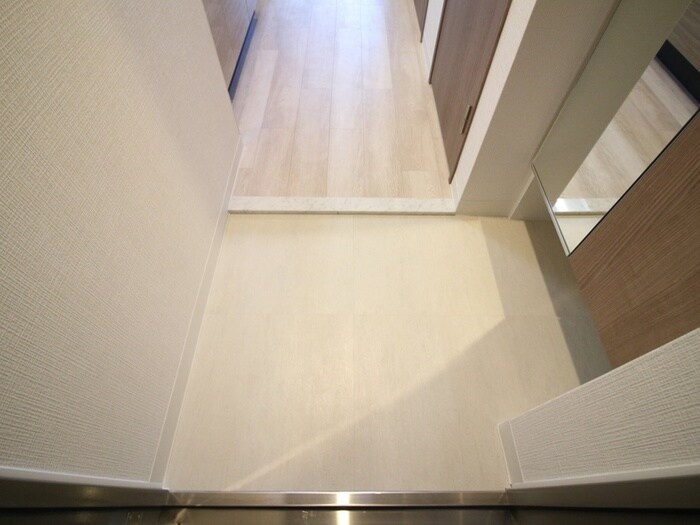 物件内観写真21　(玄関)