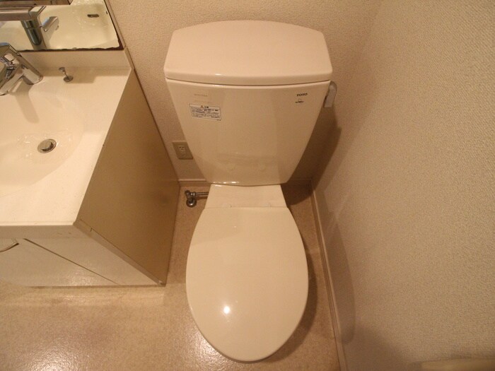 物件内観写真14　(トイレ)