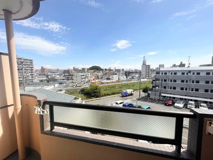 物件内観写真18　(室内からの展望)