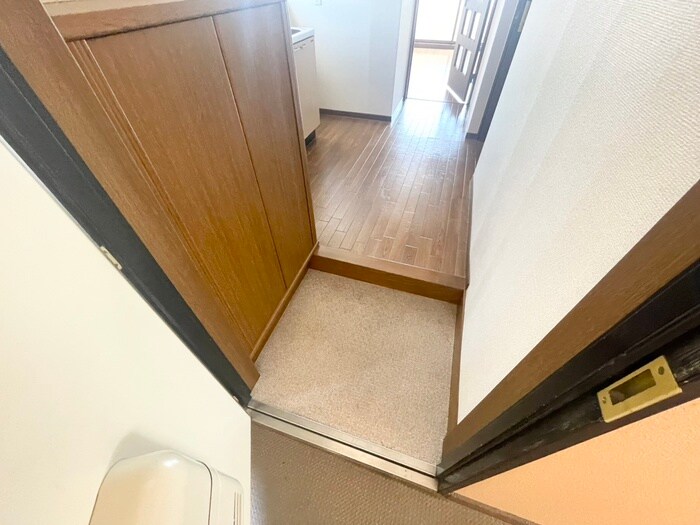 物件内観写真20　(玄関)