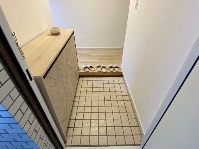 物件内観写真7　(玄関)