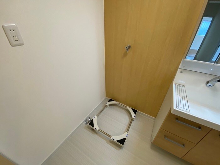 物件内観写真20　(洗濯機置場)