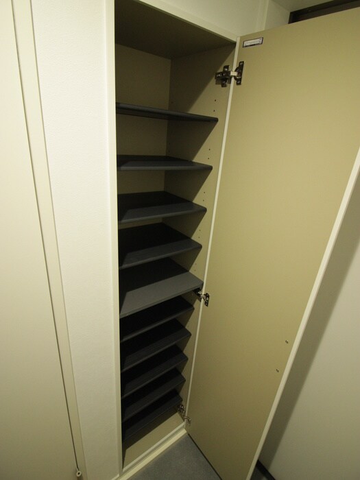 物件内観写真12　(靴箱)