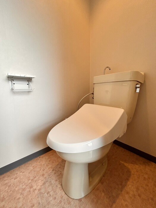 物件内観写真14　(トイレ)