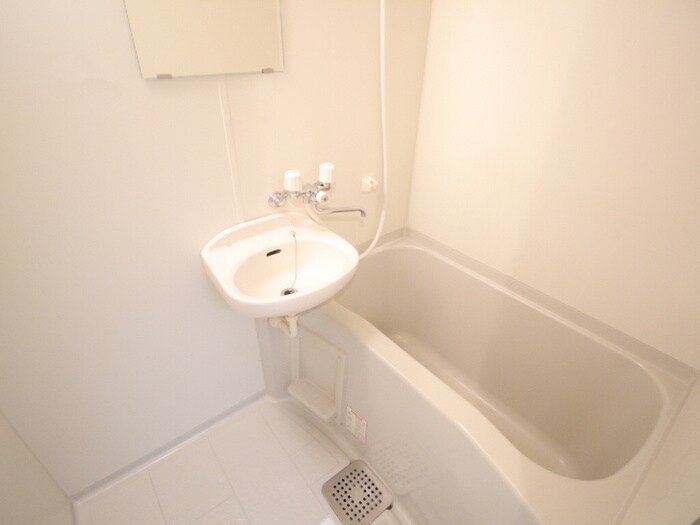 物件内観写真11　(バス／シャワールーム等)