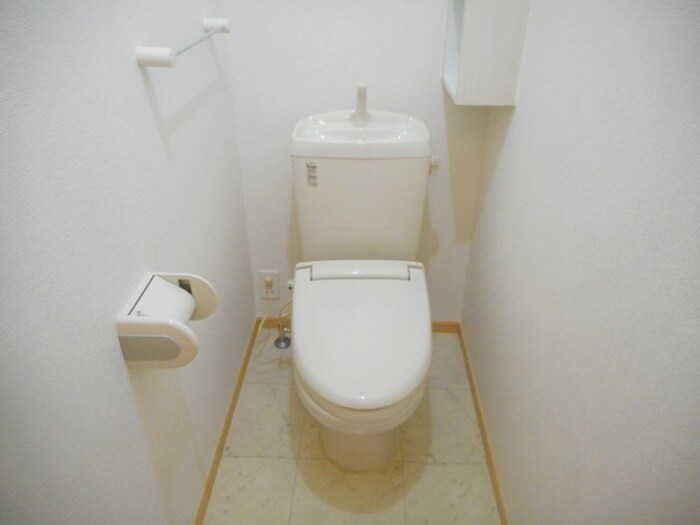 物件内観写真9　(トイレ)