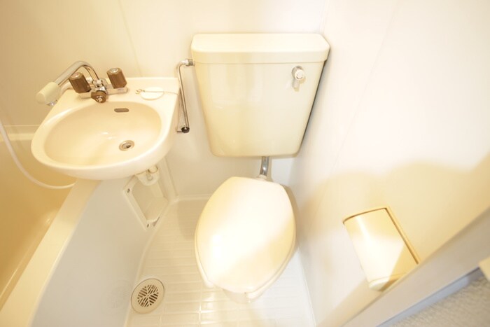 物件内観写真12　(トイレ)