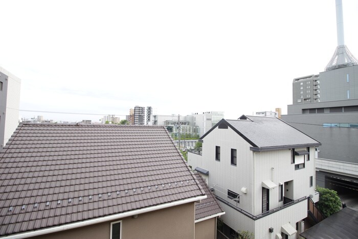 物件内観写真18　(室内からの展望)