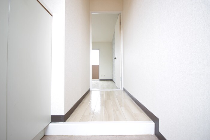 物件内観写真20　(廊下)