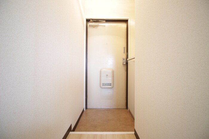 物件内観写真21　(玄関)
