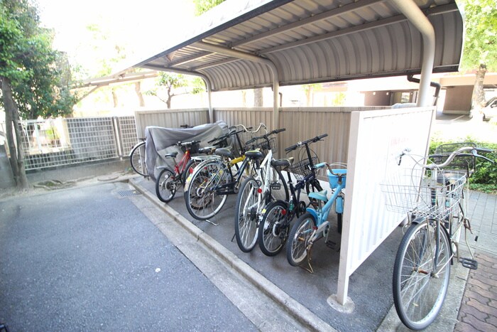 ア－バンハイムの駐輪場