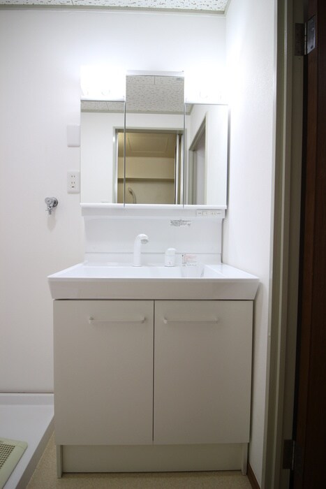 物件内観写真13　(洗面)