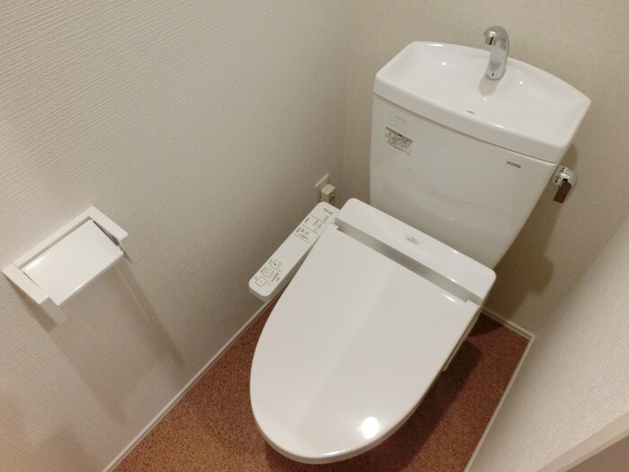 物件内観写真12　(トイレ)