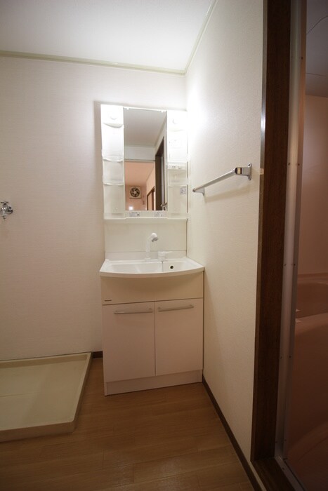 物件内観写真9　(洗面)