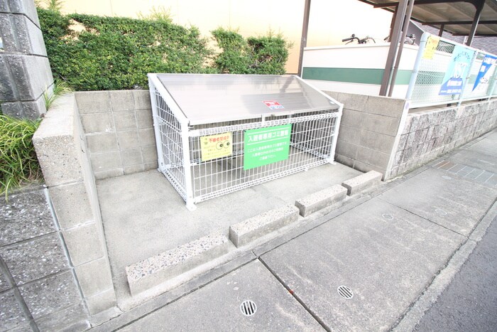 物件外観写真6　(建物設備)